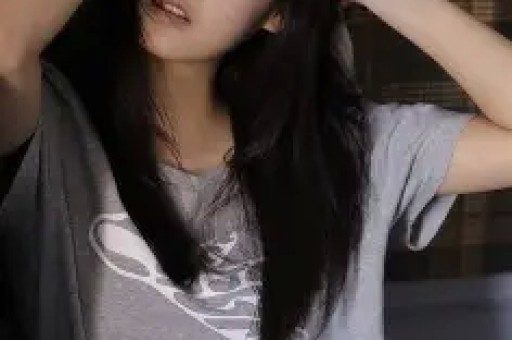 探店博主的一个“避雷贴”杀死了一家排队三小时的网红店？