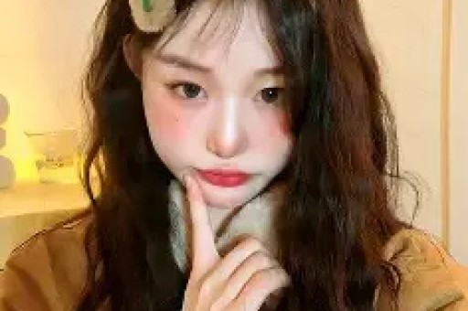 原来她早已结婚丈夫是国家一级演员如今定居上海被家人宠成宝