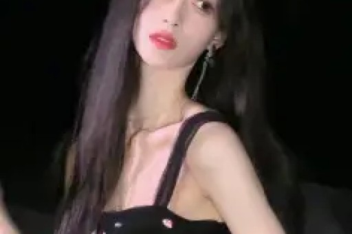 一天3个瓜！女星被大佬操控、顶流恋情曝光杨颖被牵连 个个大瓜